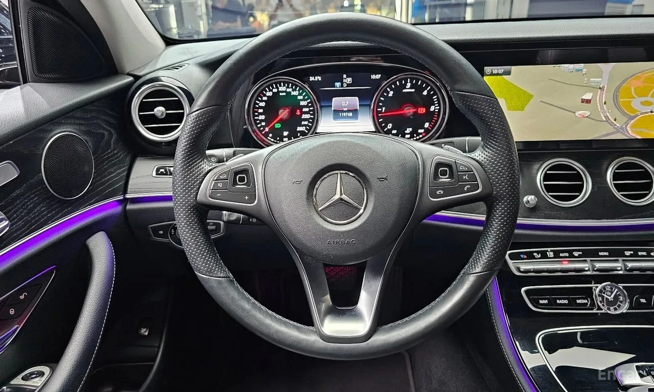 Mercedes-Benz E 220 * E220d 4MATIC Avantgarde * ЦЕНА ДО БГ, снимка 9 - Автомобили и джипове - 55980825