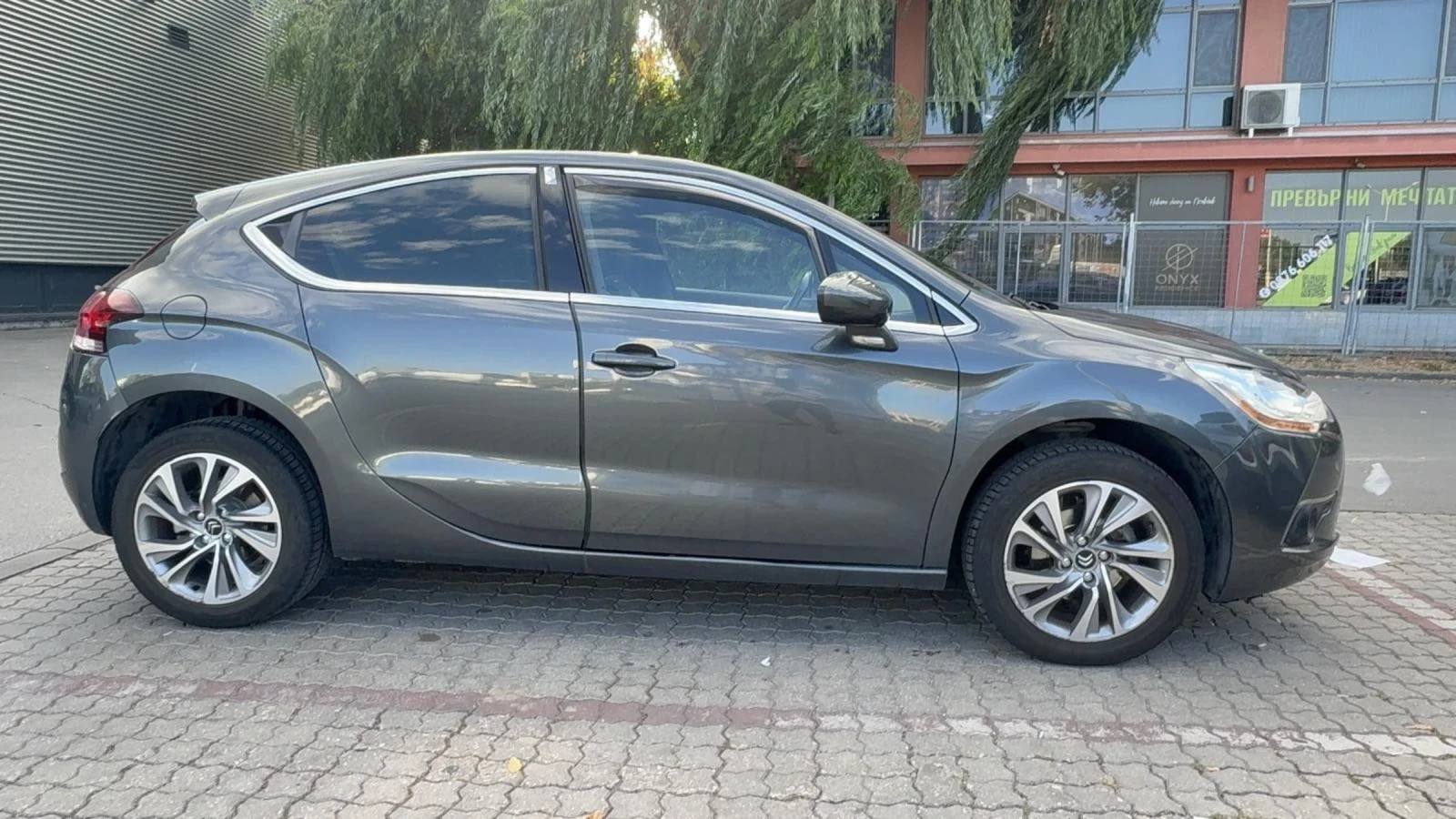 Citroen DS4 1.6hdi, снимка 3 - Автомобили и джипове - 56059180