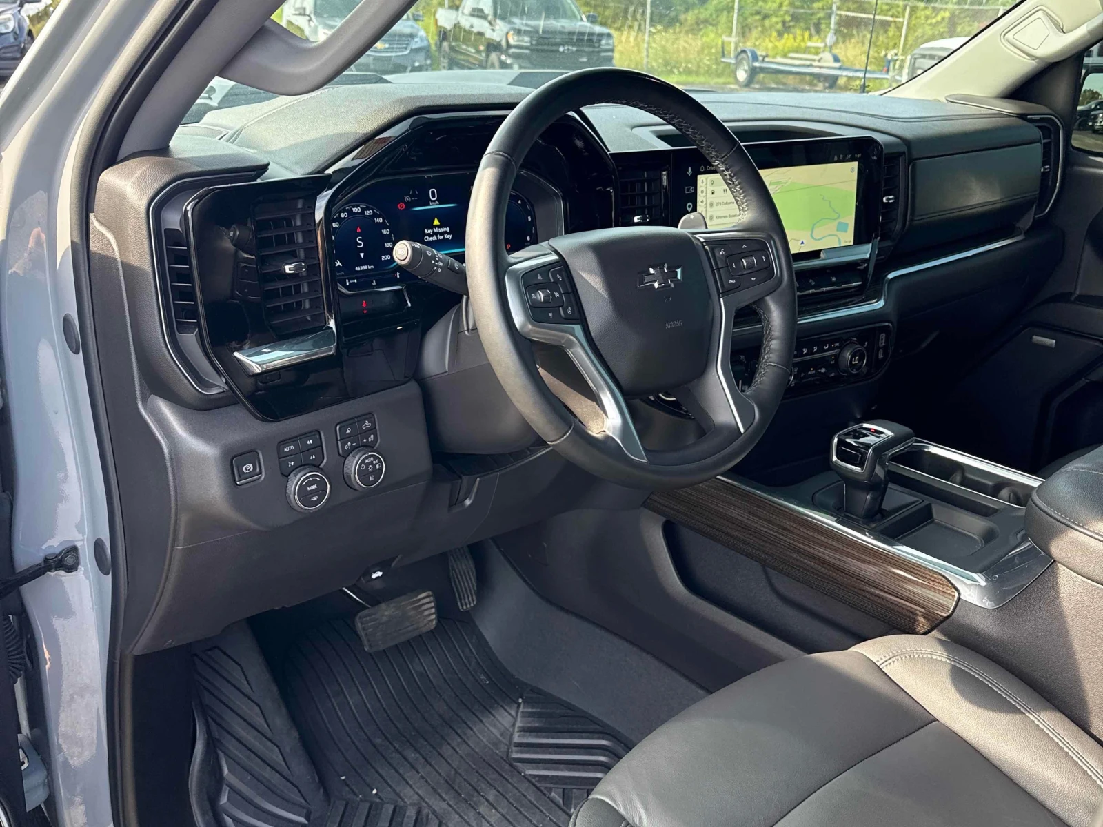 Chevrolet Silverado * LT Trail Boss * CARFAX * ����� �� �����������  | Mobile.bg � ����������� 5