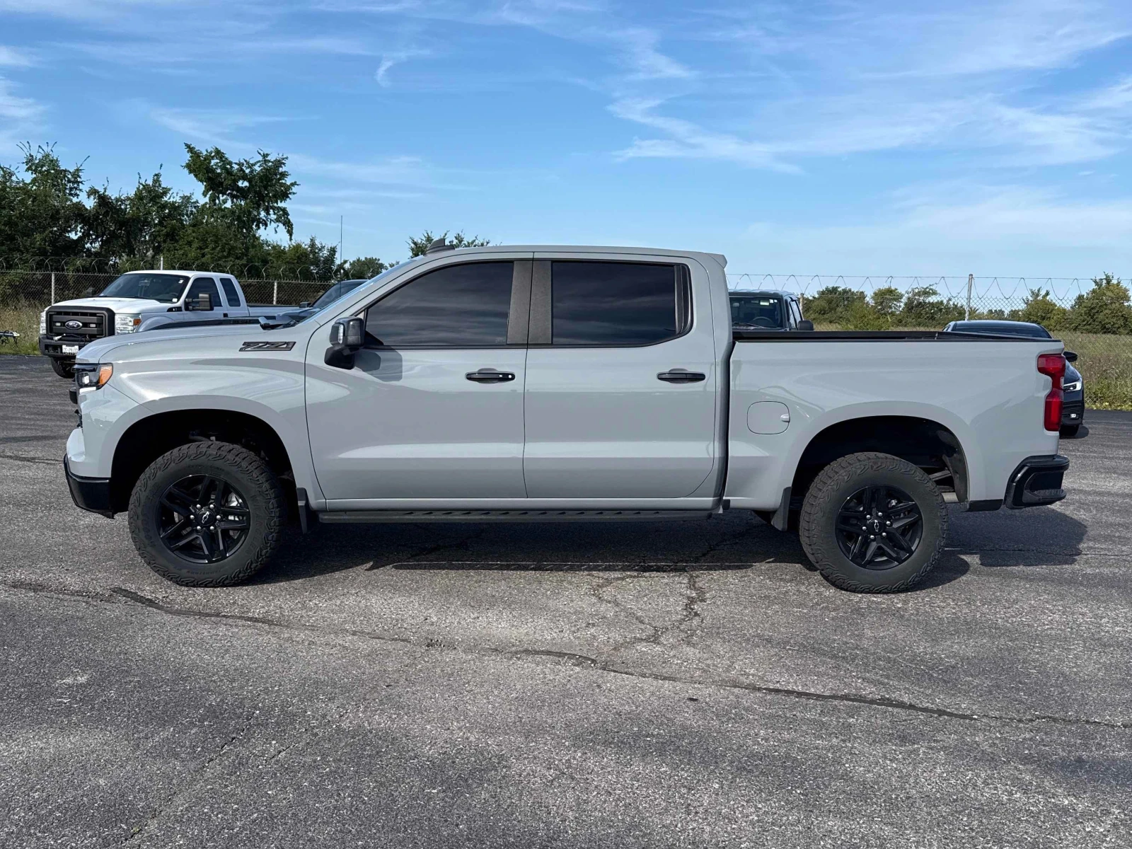 Chevrolet Silverado * LT Trail Boss * CARFAX * ����� �� �����������  | Mobile.bg � ����������� 16