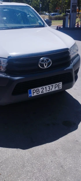     Toyota Hilux 2.4