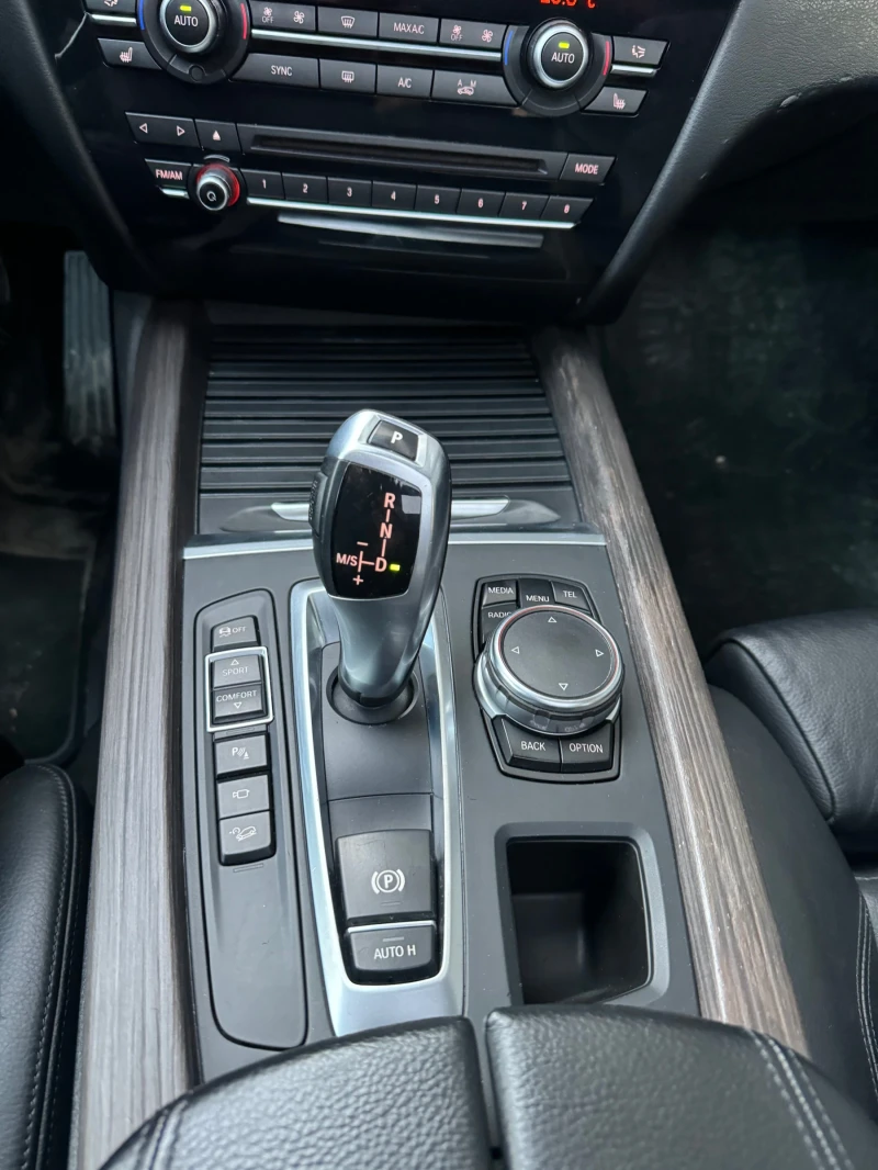 BMW X5 xDrive 35i, снимка 9 - Автомобили и джипове - 50223845