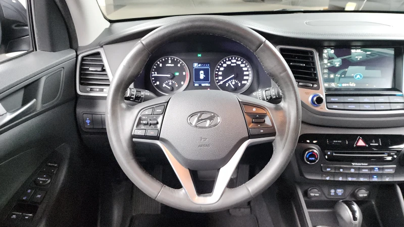 Hyundai Tucson 2.0 2WD MODERN autogeorge.com, снимка 13 - Автомобили и джипове - 51903591