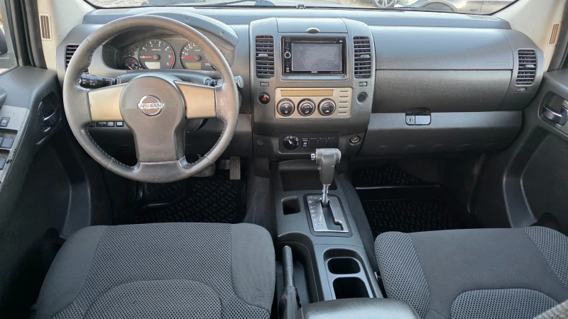 Nissan Navara 2.5 DCI Italia, снимка 11 - Автомобили и джипове - 52814390