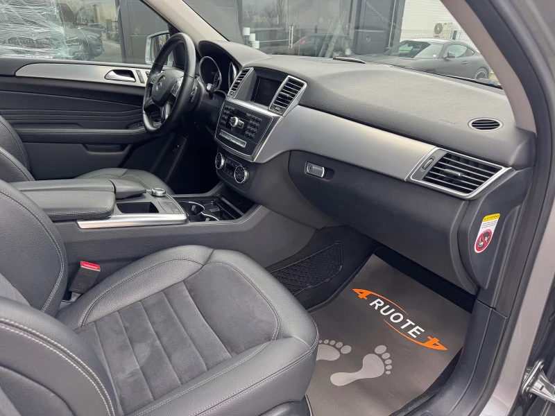 Mercedes-Benz ML 250 CDi Sport, снимка 10 - Автомобили и джипове - 53249561