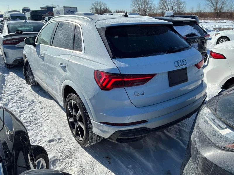 Audi Q3 * Progressiv * CARFAX * ЦЕНА ДО БГ, снимка 2 - Автомобили и джипове - 53456433