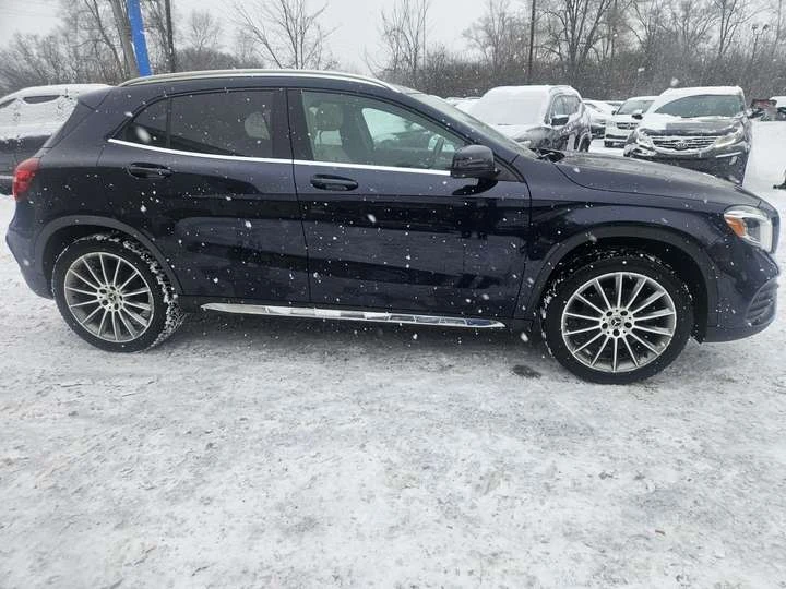 Mercedes-Benz GLA GLA 250 4MATIC SUV | LOADED | CERTIFIED, снимка 6 - Автомобили и джипове - 53559055