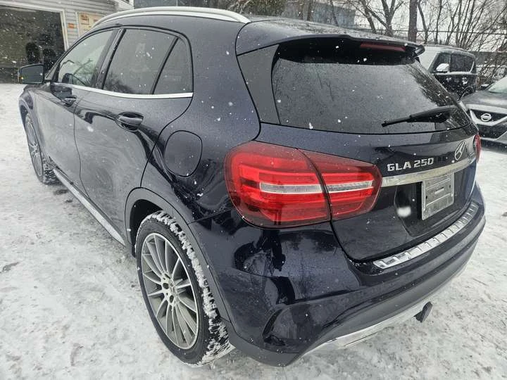 Mercedes-Benz GLA GLA 250 4MATIC SUV | LOADED | CERTIFIED, снимка 4 - Автомобили и джипове - 53559055