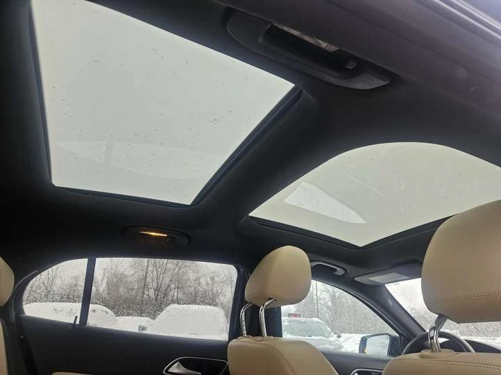 Mercedes-Benz GLA GLA 250 4MATIC SUV | LOADED | CERTIFIED, снимка 11 - Автомобили и джипове - 53559055