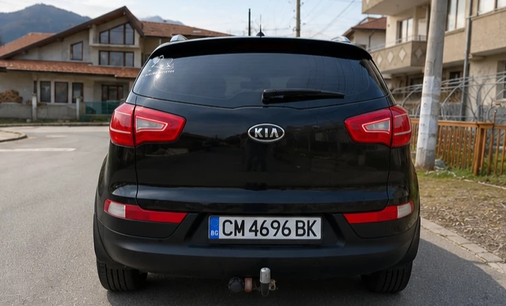 Kia Sportage 2.0i/АВТОМАТ/4X4, снимка 6 - Автомобили и джипове - 54552693