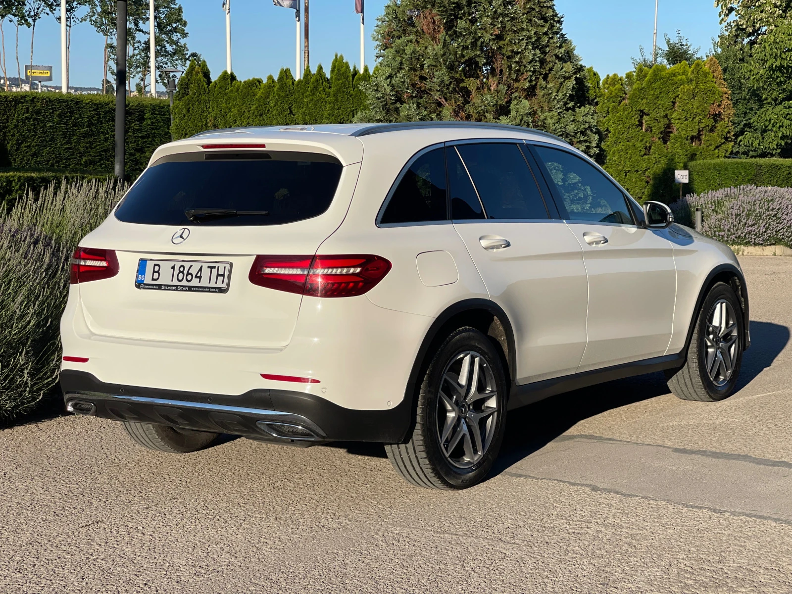 Mercedes-Benz GLC 250 AMG | 4MATIC | Гаранция  - изображение 3