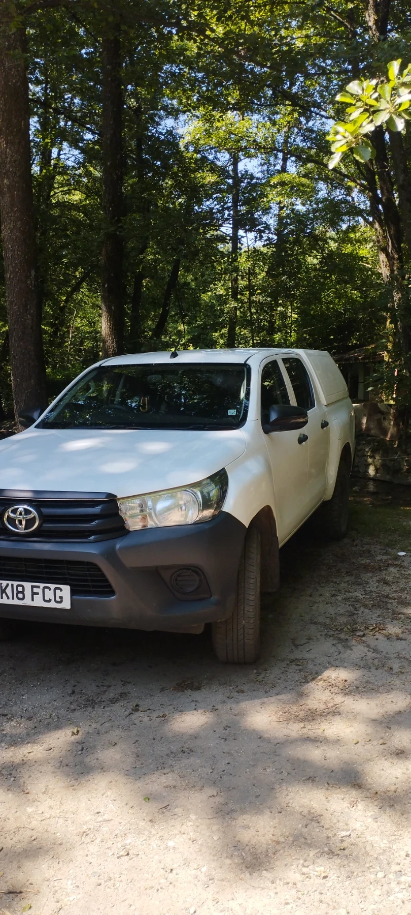 Toyota Hilux 2.4 - изображение 5