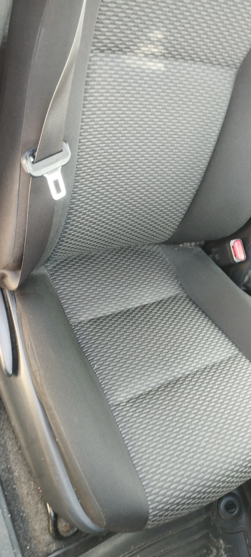 Toyota Hilux 2.4 - изображение 9