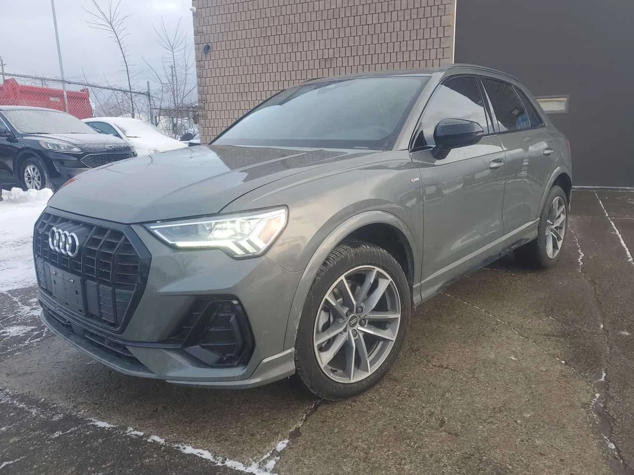 Audi Q3 * 45 TFSI quattro * CARFAX * ���� �� �� | Mobile.bg � ����������� 1