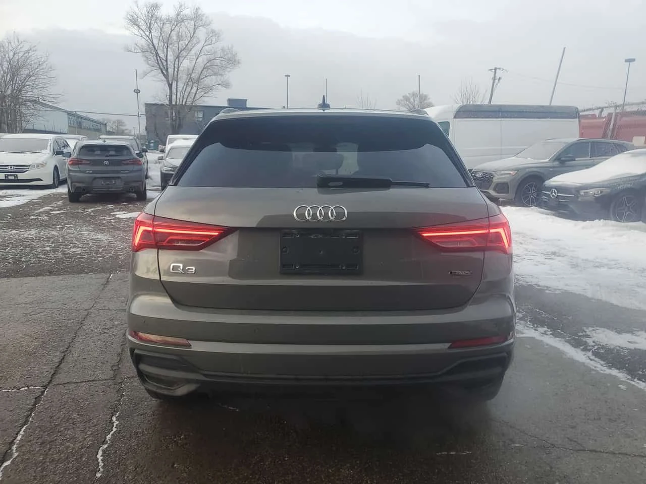 Audi Q3 * 45 TFSI quattro * CARFAX * ���� �� �� | Mobile.bg � ����������� 4