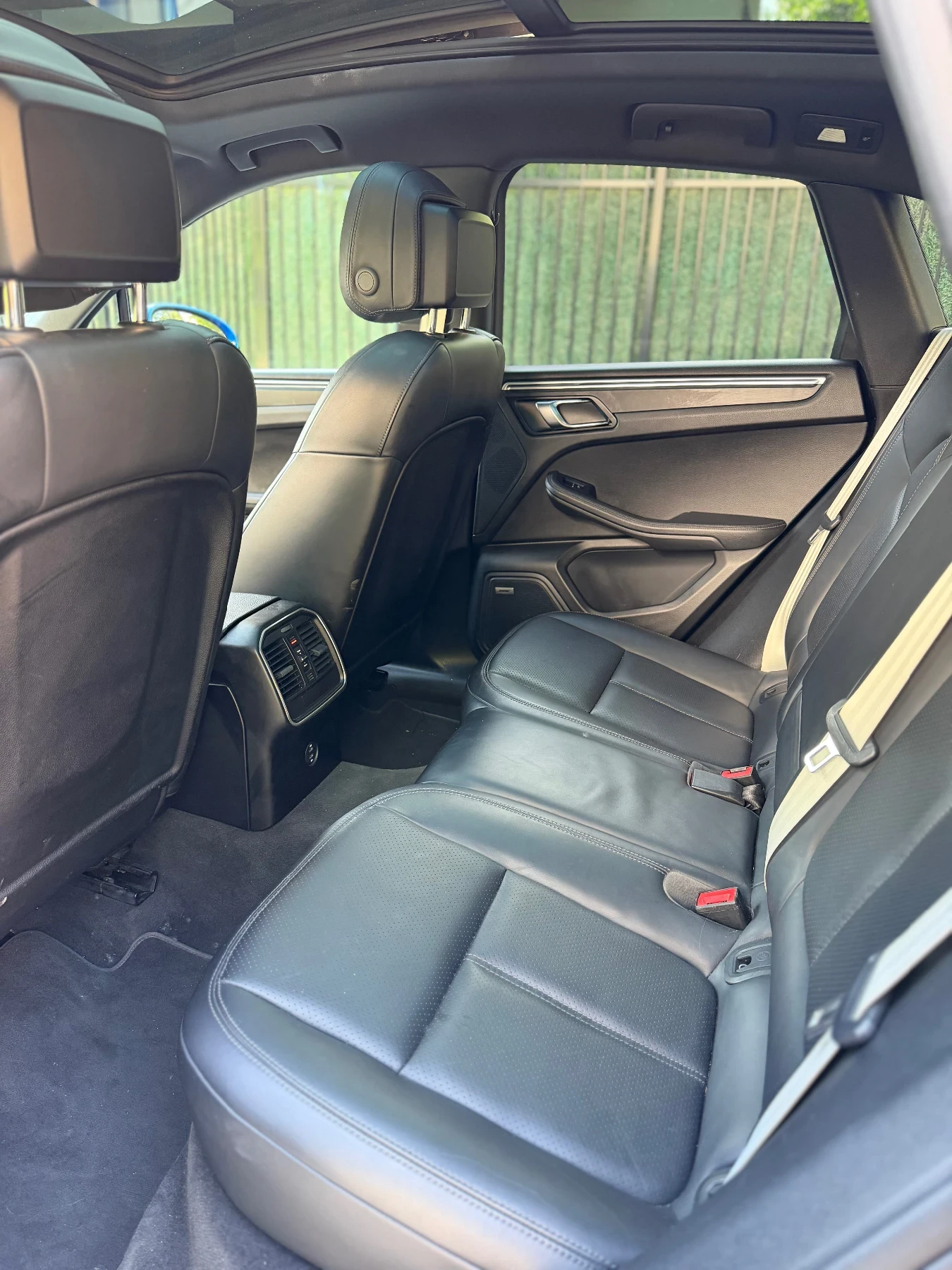 Porsche Macan, снимка 9 - Автомобили и джипове - 54696352