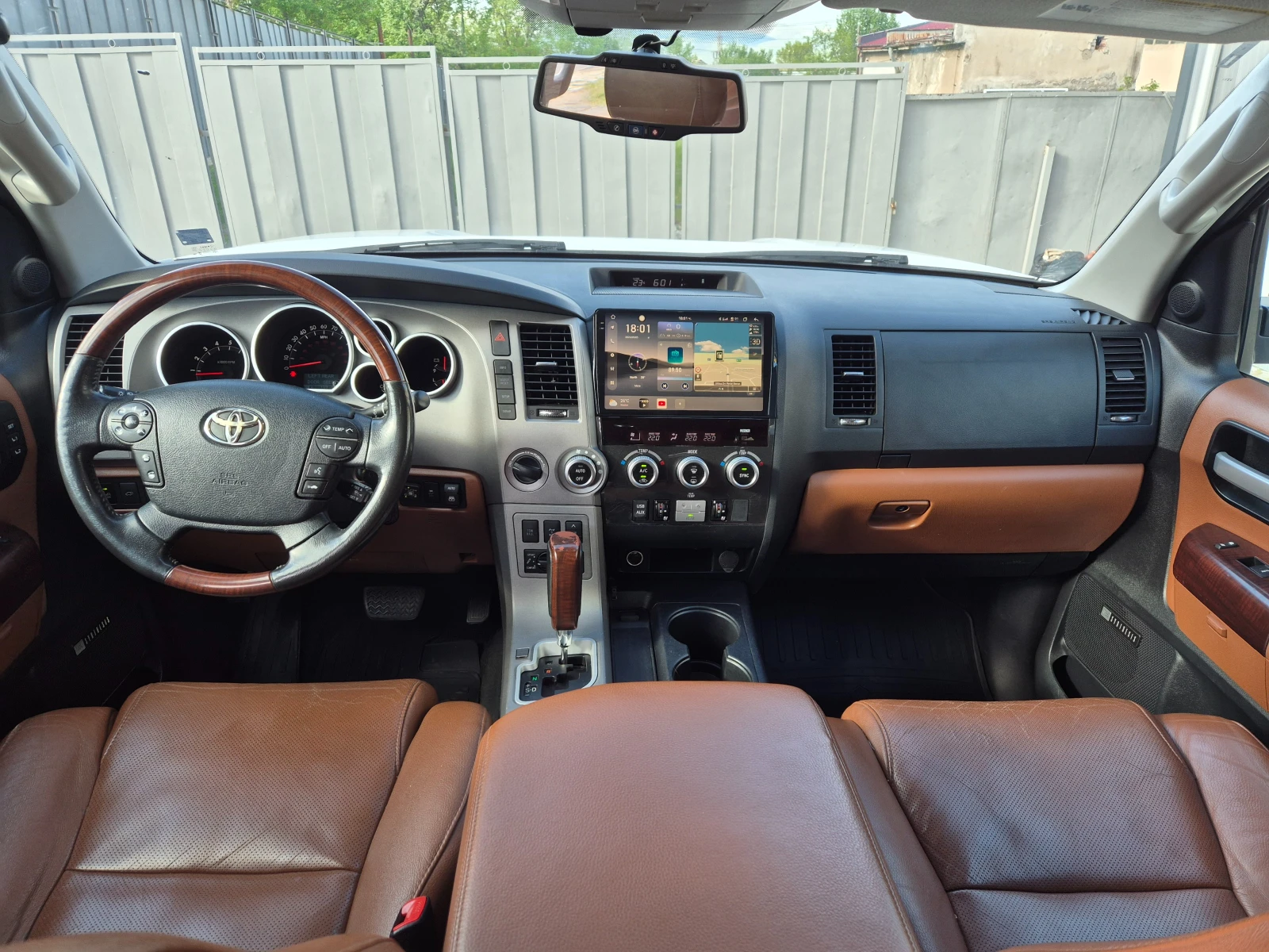 Toyota Sequoia, снимка 8 - Автомобили и джипове - 54936256