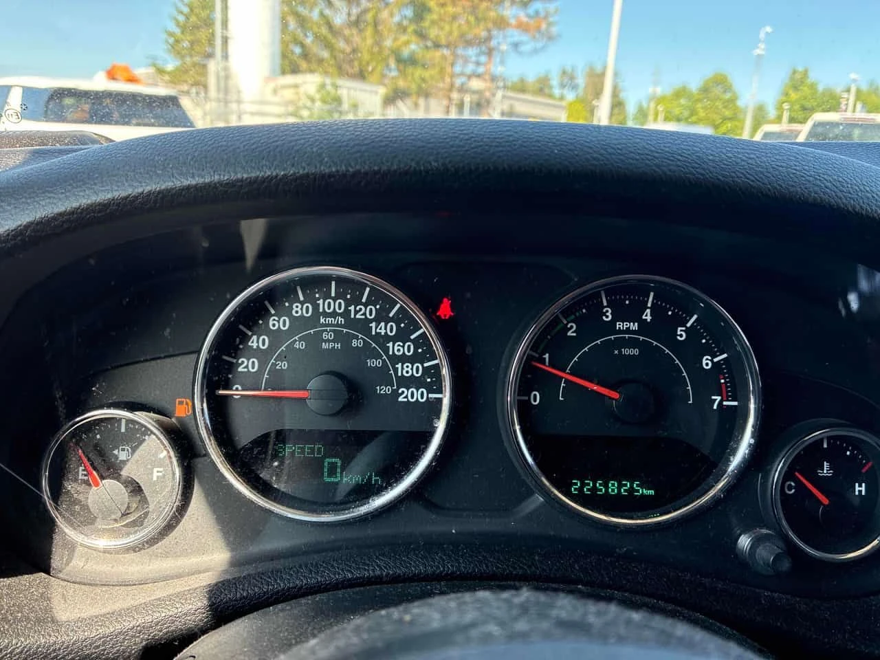 Jeep Wrangler SAHARA/CARFAX/ФИНАНСИРАНЕ, снимка 8 - Автомобили и джипове - 55418677