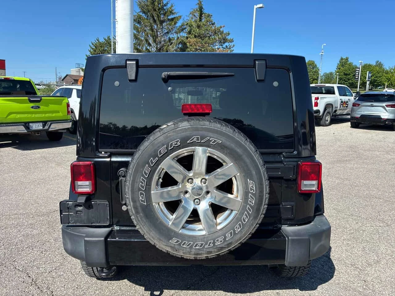 Jeep Wrangler SAHARA/CARFAX/ФИНАНСИРАНЕ, снимка 4 - Автомобили и джипове - 55418677