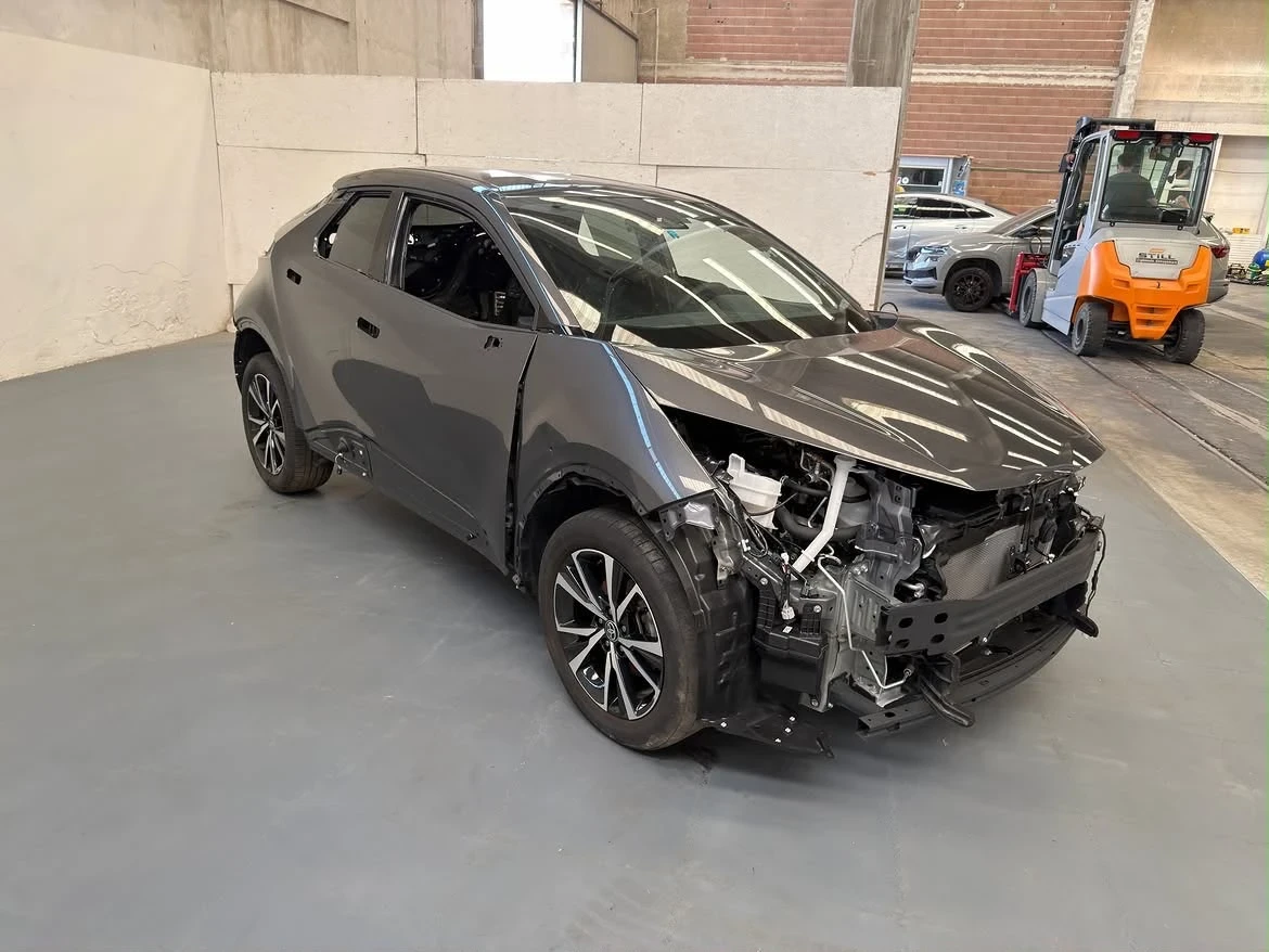 Toyota C-HR 2.0 Full Hybrid Trend New Model | Mobile.bg � ����������� 2