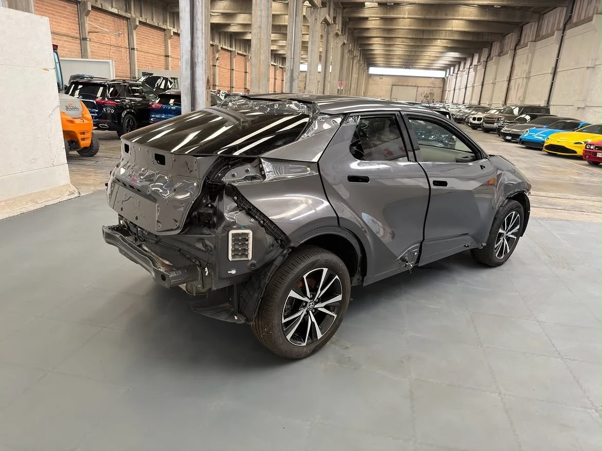 Toyota C-HR 2.0 Full Hybrid Trend New Model | Mobile.bg � ����������� 4