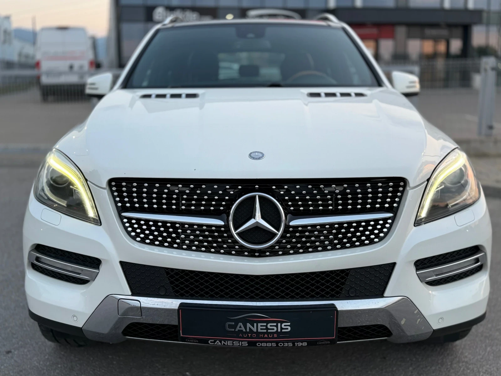 Mercedes-Benz ML 350 FULL* PODGREV* OBDUH* PANO* 3xTV* LINE ASSIST* MEM, снимка 2 - Автомобили и джипове - 55590396