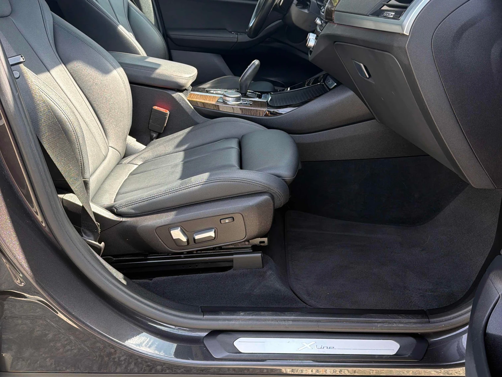 BMW X3 * xDrive30i * CARFAX * ОПЦИЯ ЗА ФИНАНСИРАНЕ, снимка 11 - Автомобили и джипове - 55983839