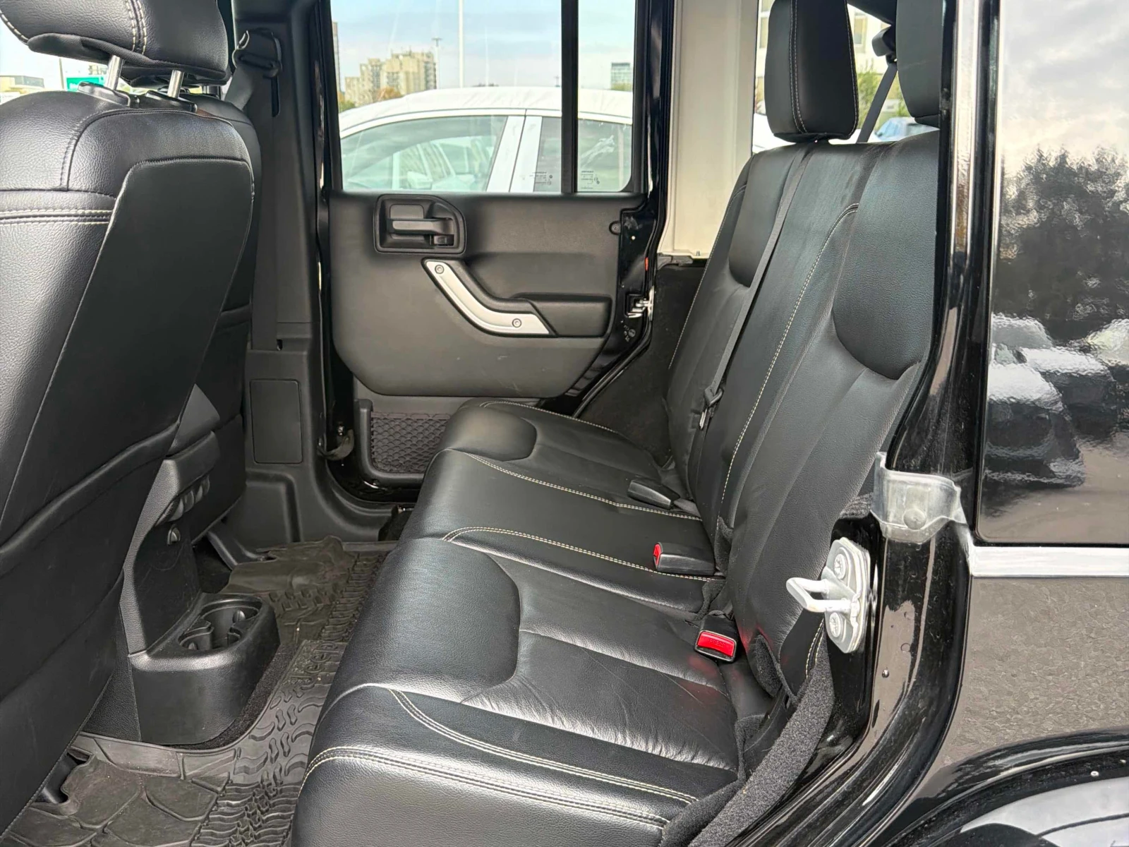 Jeep Wrangler Sahara 6cyl, снимка 3 - Автомобили и джипове - 56713729
