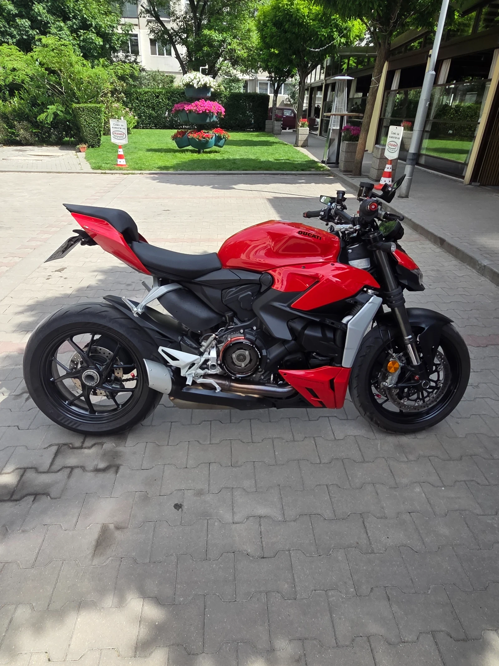 Ducati Streetfighter Streetfighter V2  - изображение 2
