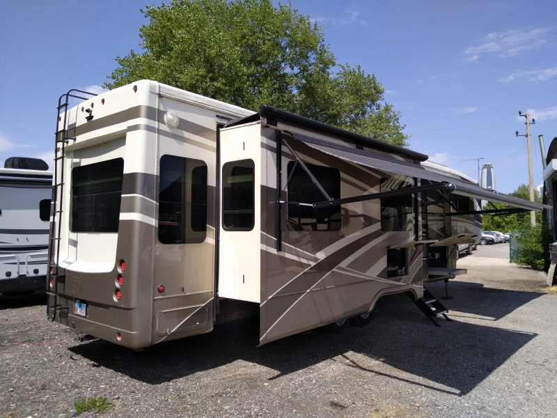 Каравана Други DRV Mobile Suites 40KSSB4, снимка 4 - Каравани и кемпери - 52629746