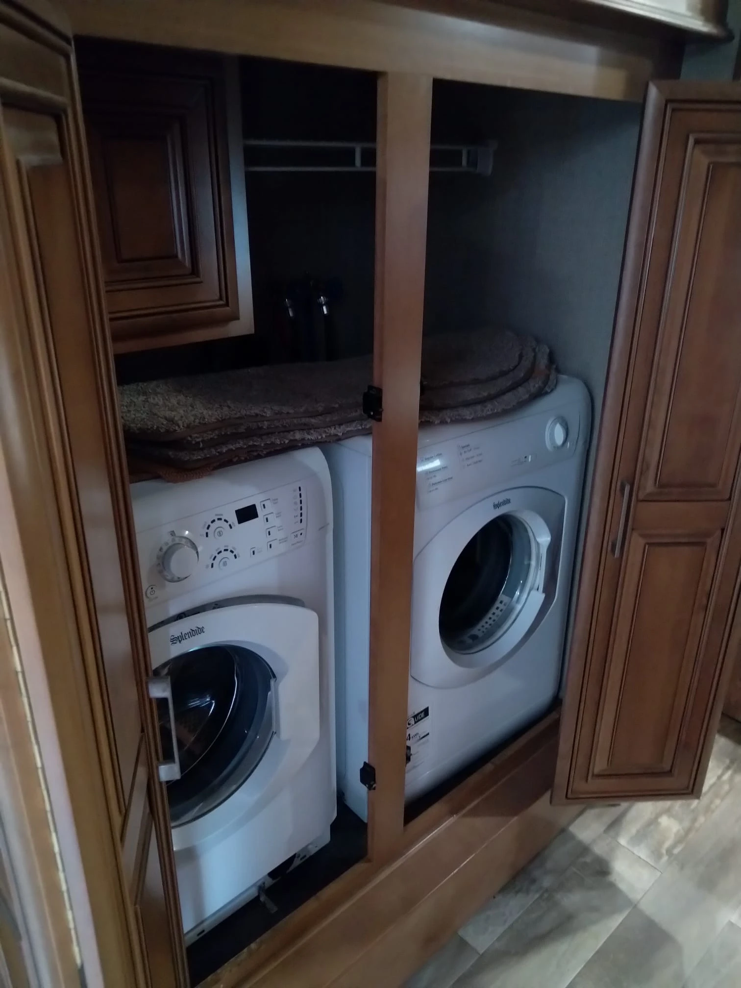  DRV Mobile Suites 40KSSB4 | Mobile.bg   13