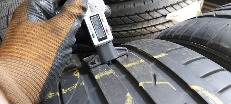 Гуми Летни 255/40R18, снимка 3 - Гуми и джанти - 33539049