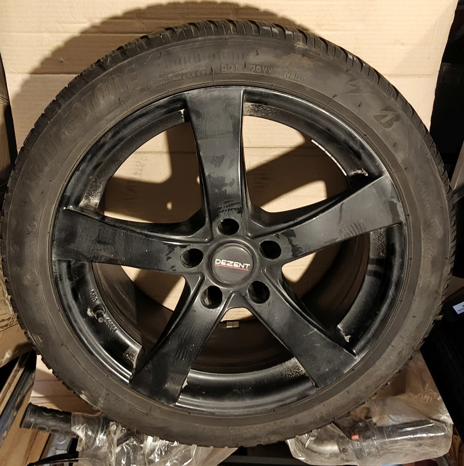 ���� � ������ 235/45R18 �� Tesla | Mobile.bg � ����������� 1