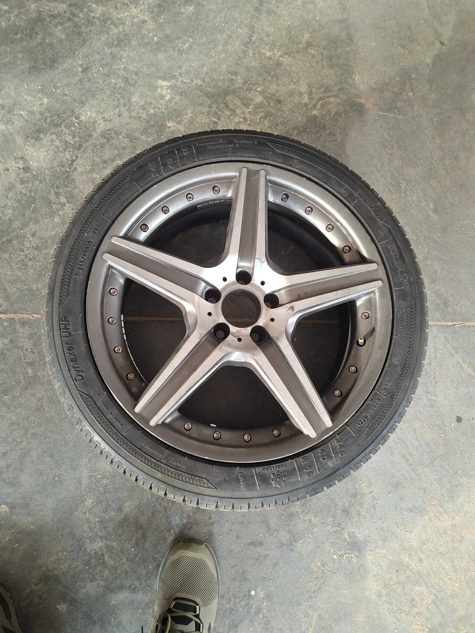 Гуми с джанти Nexen 245/40R19