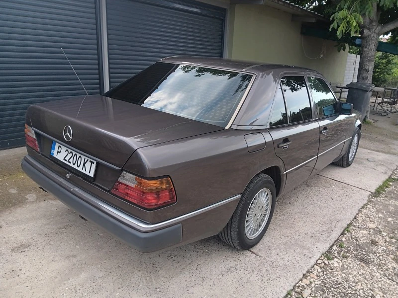 Mercedes-Benz 300 300 D, снимка 13 - Автомобили и джипове - 47249284