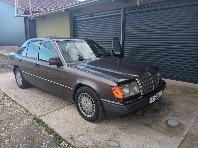 Mercedes-Benz 300 300 D, снимка 1 - Автомобили и джипове - 47249284