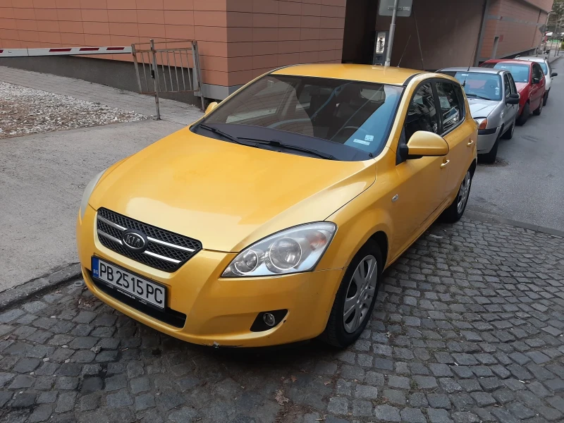 Kia Ceed, снимка 3 - Автомобили и джипове - 46969277