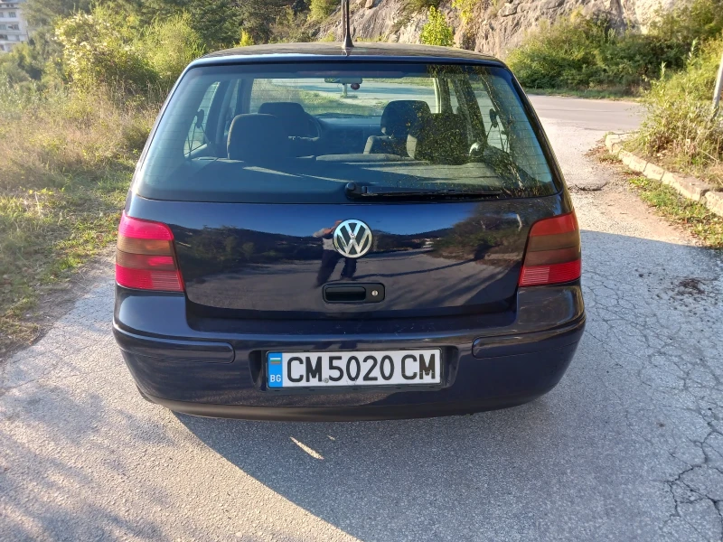 VW Golf, снимка 4 - Автомобили и джипове - 47224387