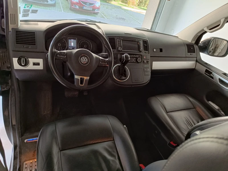 VW Multivan, снимка 4 - Автомобили и джипове - 48279469