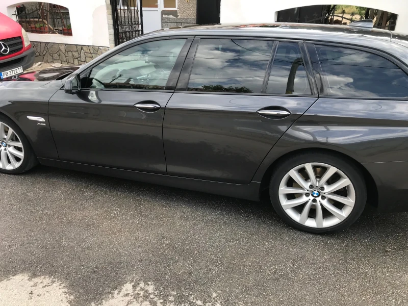 BMW 530 Xdrive, снимка 2 - Автомобили и джипове - 48983431