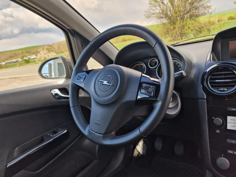 Opel Corsa 1.3cdti 95ps 6 speed , снимка 15 - Автомобили и джипове - 49815580