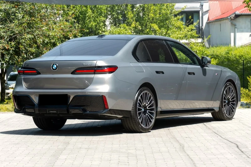 BMW 740 M SPORT.MASSAGE.SOFTC.SKY., снимка 2 - Автомобили и джипове - 52086651