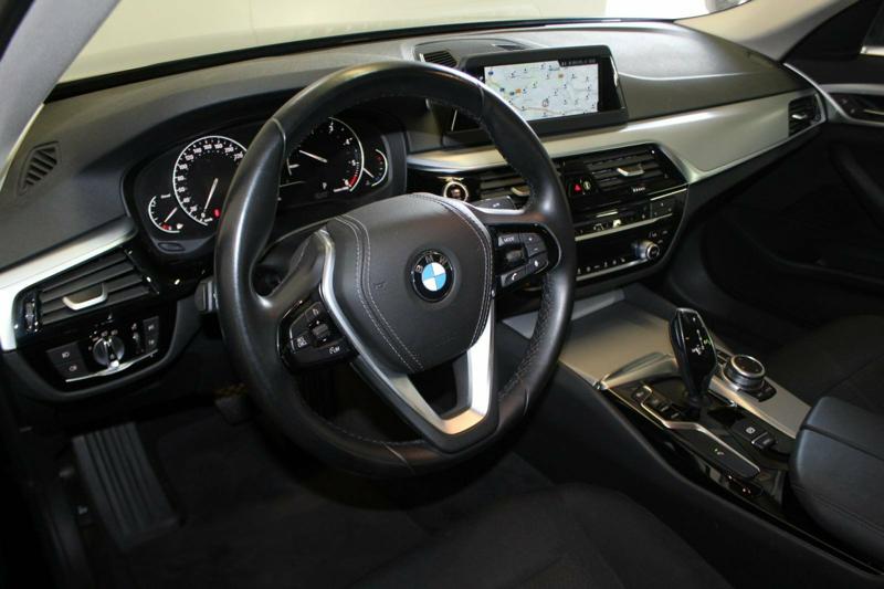 BMW 520 520d Limousine, снимка 8 - Автомобили и джипове - 25682443