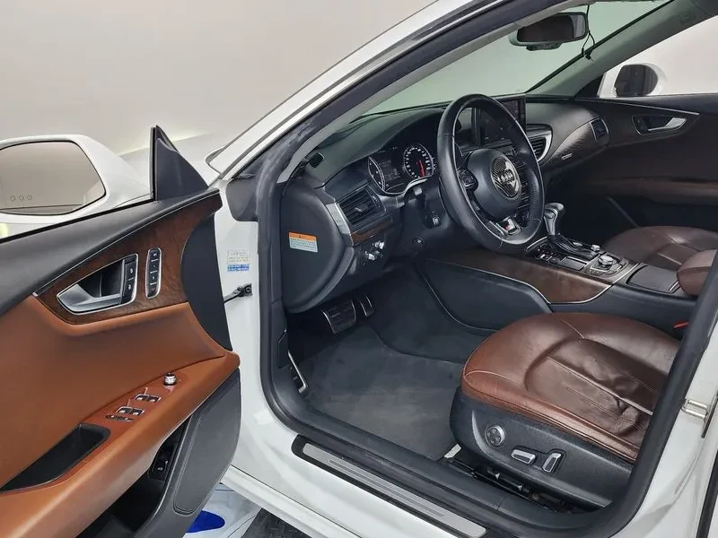 Audi A7 3.0 TDI Quattro - САМО 30% АВАНС, снимка 10 - Автомобили и джипове - 56158819
