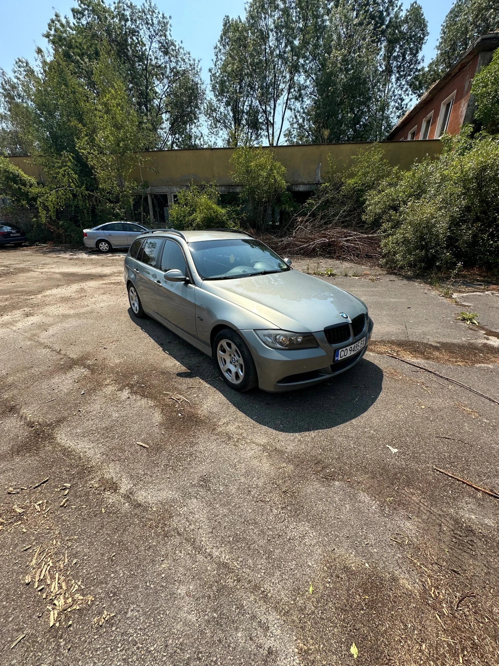 BMW 320 i - изображение 2