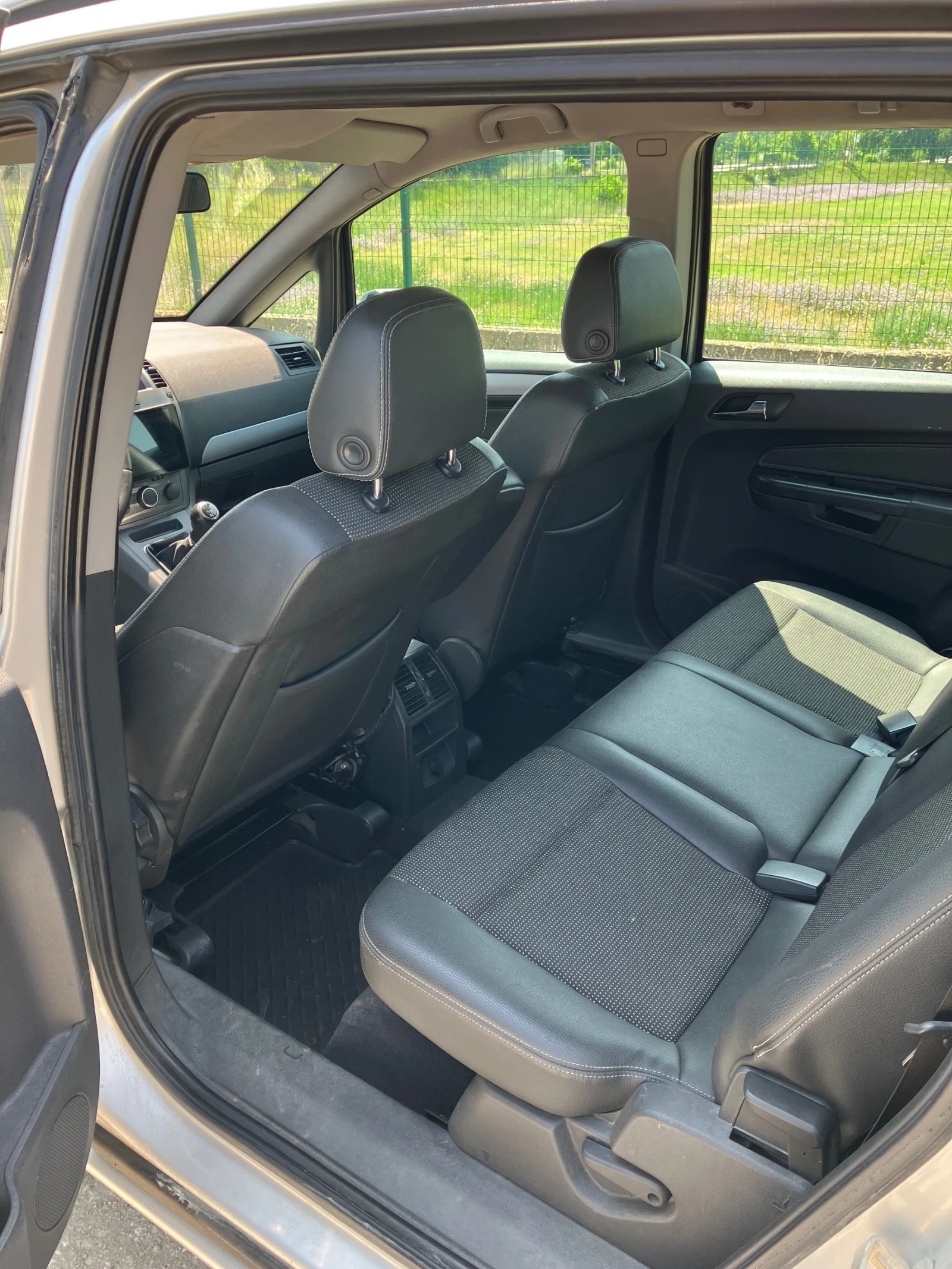 Opel Zafira 1.6 - изображение 9
