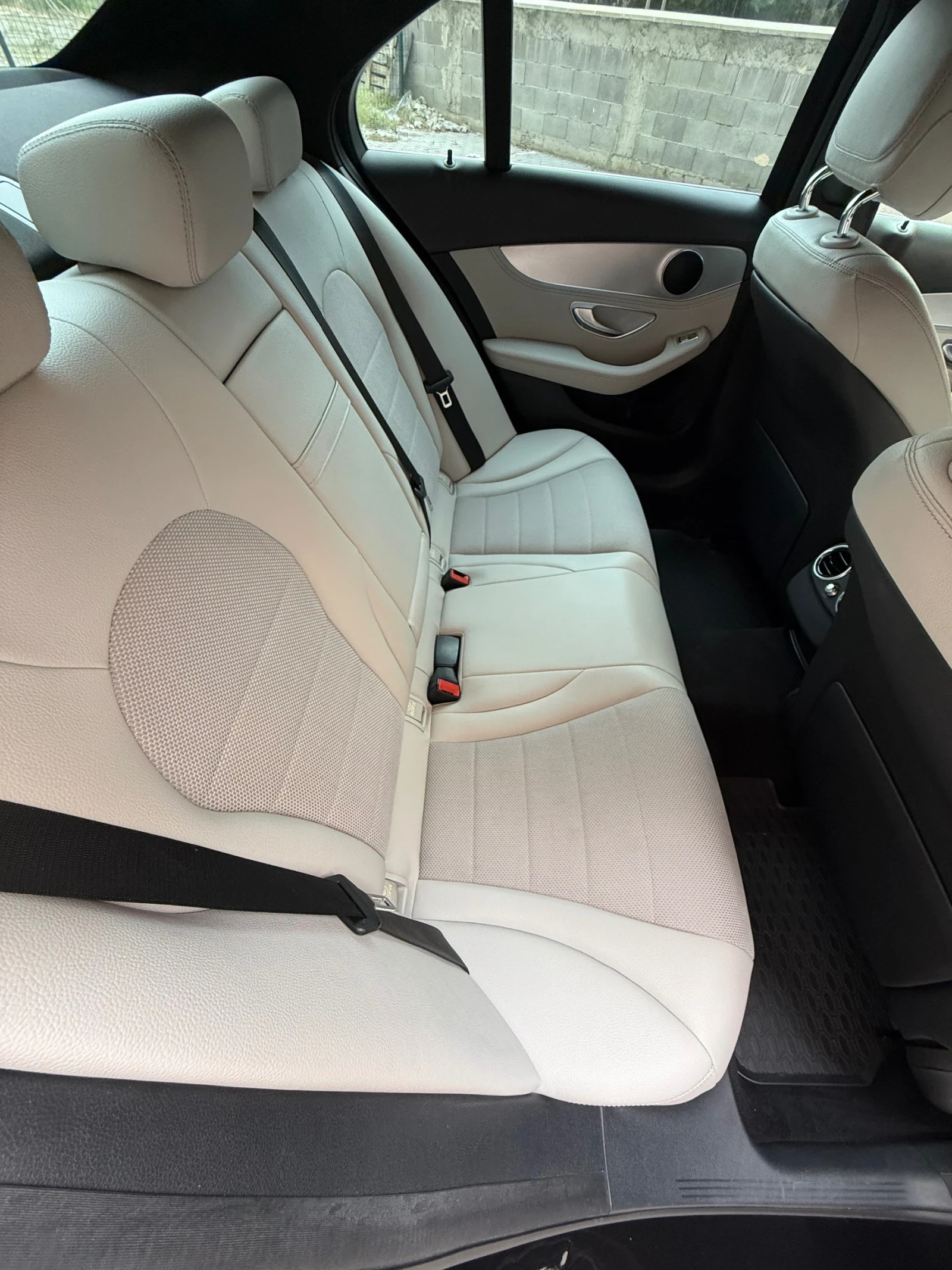 Mercedes-Benz C 250  - изображение 7