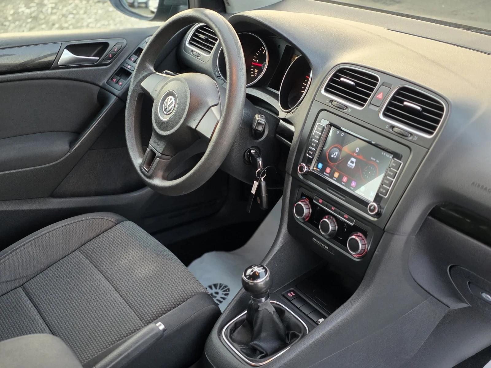 VW Golf 2.0tdi 110Hp TrendLine   | Mobile.bg   14