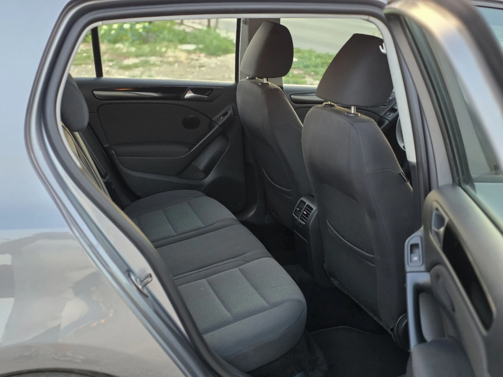 VW Golf 2.0tdi 110Hp TrendLine   | Mobile.bg   12