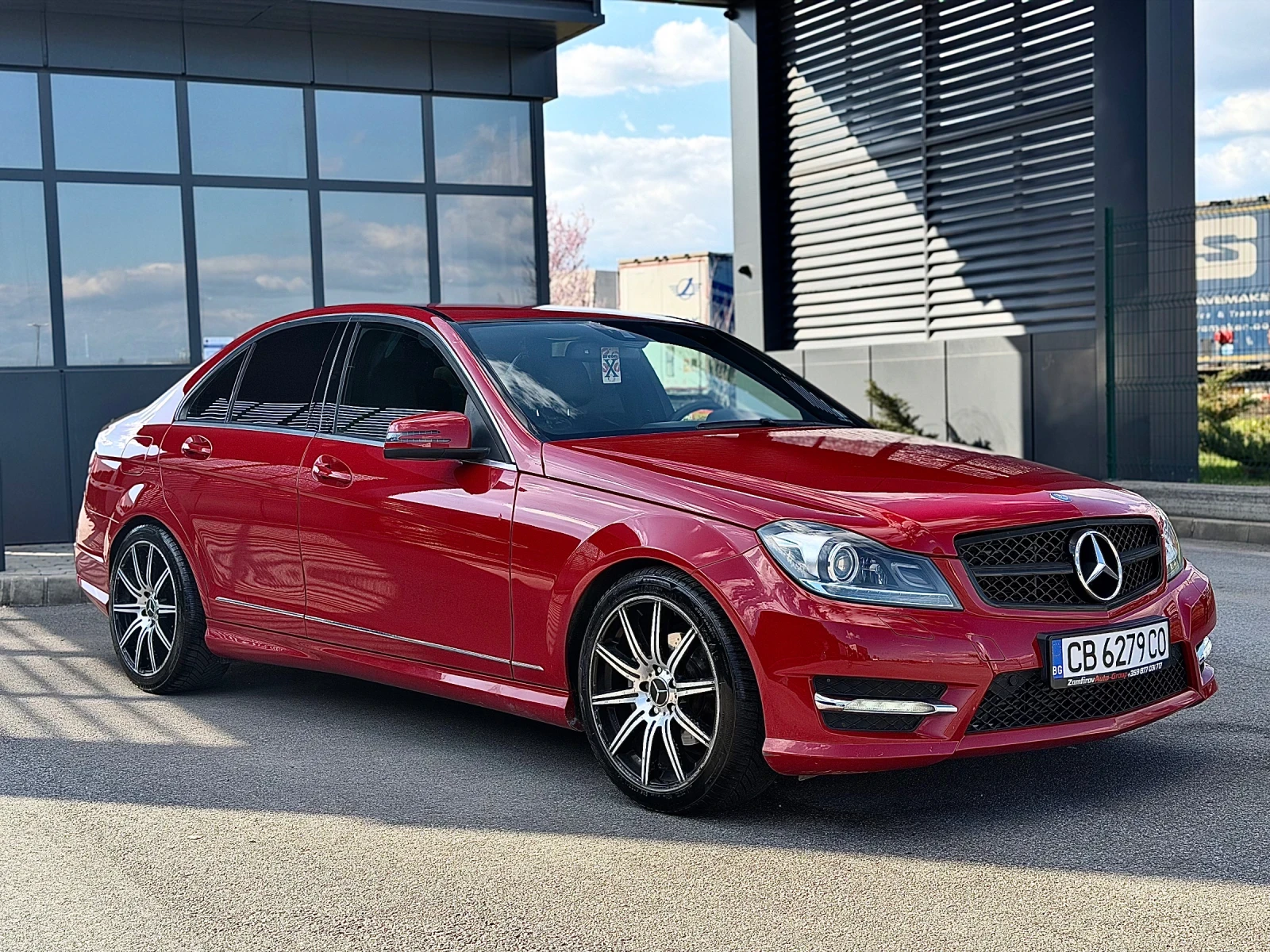 Mercedes-Benz C 180 AMG///Facelift/Сменена Верига, снимка 4 - Автомобили и джипове - 54101972